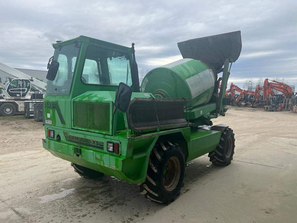 AUTOBETONNIERE DBM 2000